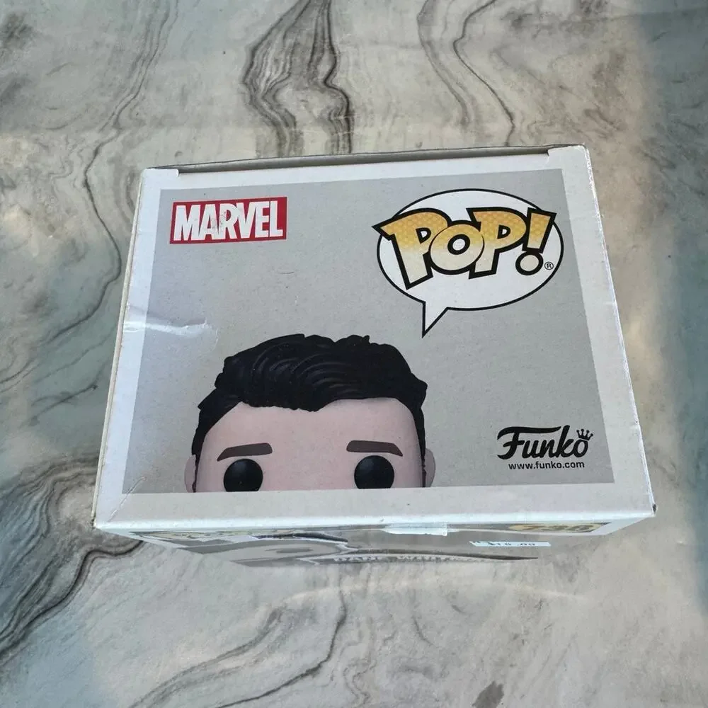 Dane Whitman Funko Pop 738 (listing #3) - Picture 7 of 10